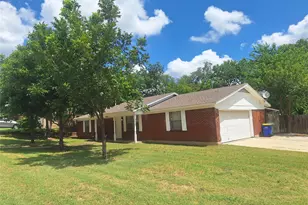6005 Barry Dr, Watauga, TX 76148 - Photo 3