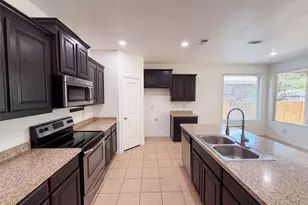 1108 Edgewater Dr, Azle, TX 76020 - Photo 7