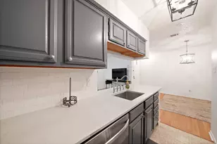 1307 Willoughby Ln, Arlington, TX 76011 - Photo 11