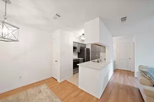 1307 Willoughby Ln, Arlington, TX 76011 - Photo 7