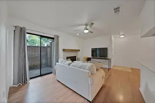 1307 Willoughby Ln, Arlington, TX 76011 - Photo 13