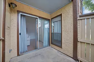 1307 Willoughby Ln, Arlington, TX 76011 - Photo 19