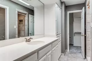 13902 Preston Valley Pl, Dallas, TX 75240 - Photo 9