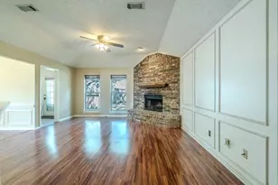2119 Turf Club Dr, Arlington, TX 76017 - Photo 5