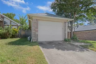 1918 Lee Dr, Denton, TX 76209 - Photo 3