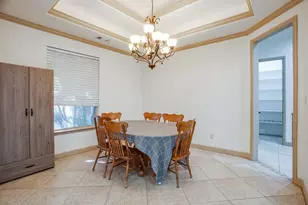 9704 Trinity Ct, Granbury, TX 76049 - Photo 5