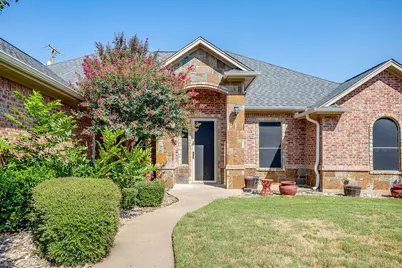 9704 Trinity Court, Granbury, TX 76049 - Photo 3
