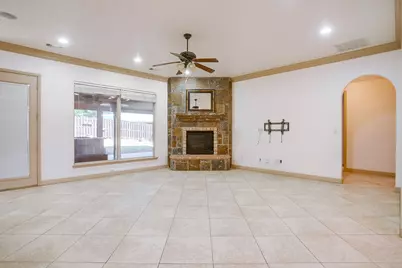 9704 Trinity Court, Granbury, TX 76049 - Photo 9