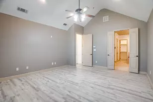 9704 Trinity Ct, Granbury, TX 76049 - Photo 19