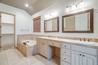 9704 Trinity Court, Granbury, TX 76049 - Photo 21