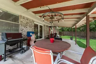 802 N Spears St, Alvarado, TX 76009 - Photo 17