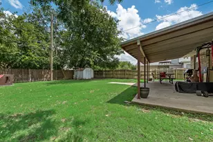 802 N Spears St, Alvarado, TX 76009 - Photo 19