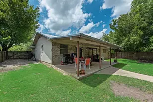 802 N Spears St, Alvarado, TX 76009 - Photo 21