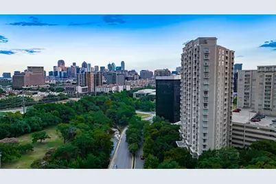3225 Turtle Creek Boulevard #810, Dallas, TX 75219 - Photo 1