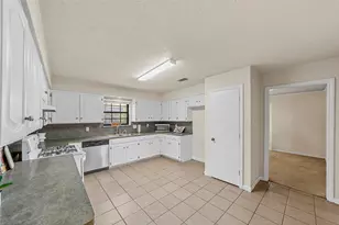 506 Willowcrest Dr, Garland, TX 75040 - Photo 19