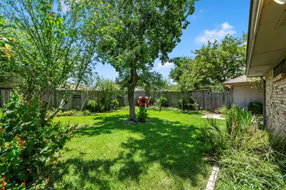 506 Willowcrest Drive, Garland, TX 75040 - Photo 3