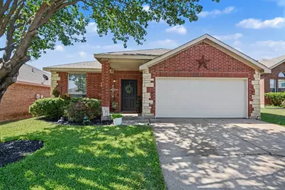 4932 Spur Ridge Court, Fort Worth, TX 76244 - Photo 1
