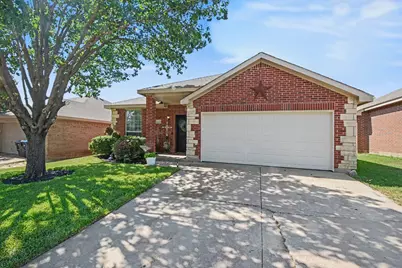 4932 Spur Ridge Court, Fort Worth, TX 76244 - Photo 3