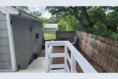 903 W Plummer Street, Eastland, TX 76448 - Photo 31