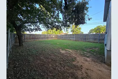 903 W Plummer Street, Eastland, TX 76448 - Photo 35