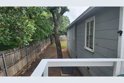 903 W Plummer Street, Eastland, TX 76448 - Photo 21