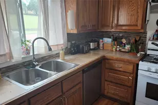 903 W Plummer St, Eastland, TX 76448 - Photo 3