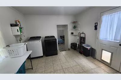 903 W Plummer Street, Eastland, TX 76448 - Photo 17