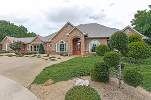 2213 Clear Creek Dr, Weatherford, TX 76087 - Photo 3