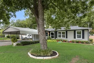 808 W State St, Terrell, TX 75160 - Photo 1