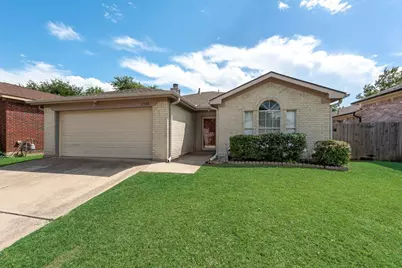 1928 Overland Street, Fort Worth, TX 76131 - Photo 5