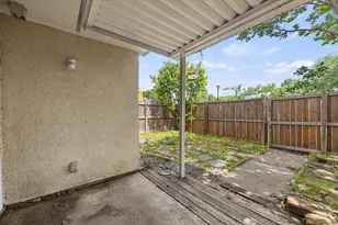 2504 Brook Hollow Ct, Mesquite, TX 75150 - Photo 21