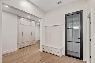 3739 N Versailles Ave, Dallas, TX 75209 - Photo 29