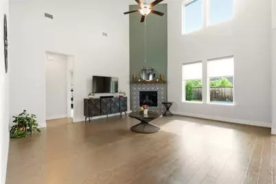 10120 Lakemont Drive, Fort Worth, TX 76131 - Photo 11