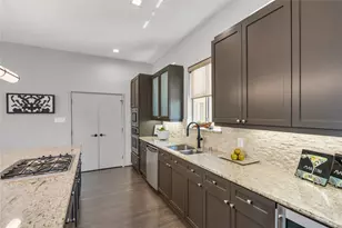 2313 Clark St, Dallas, TX 75204 - Photo 23