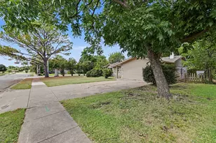 3001 Harvard St N, Irving, TX 75062 - Photo 27