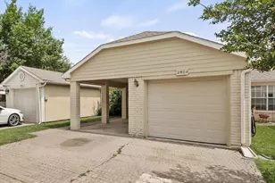 2504 Brook Hollow Ct, Mesquite, TX 75150 - Photo 11