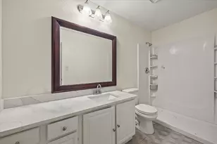 2504 Brook Hollow Ct, Mesquite, TX 75150 - Photo 19