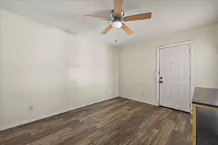2504 Brook Hollow Ct, Mesquite, TX 75150 - Photo 15