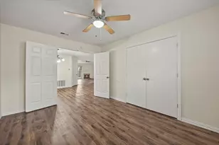 2504 Brook Hollow Ct, Mesquite, TX 75150 - Photo 17