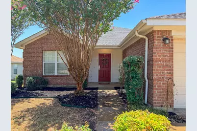 833 Edgehill Road, Burleson, TX 76028 - Photo 3