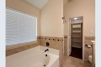 1009 McKavett Drive, Burleson, TX 76028 - Photo 17