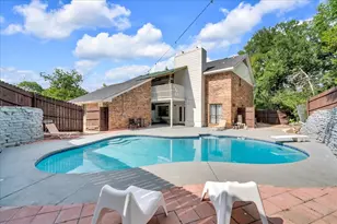 392 Creekwood Dr, Lancaster, TX 75146 - Photo 33