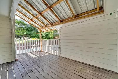 392 Creekwood Drive, Lancaster, TX 75146 - Photo 31