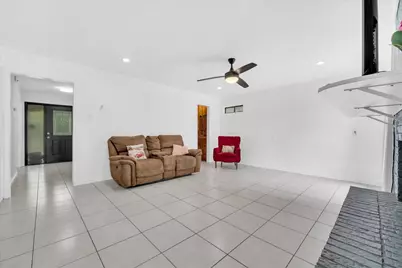 392 Creekwood Drive, Lancaster, TX 75146 - Photo 11