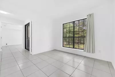 392 Creekwood Drive, Lancaster, TX 75146 - Photo 9