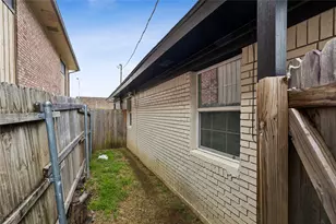 313 E Mitchell St, Arlington, TX 76010 - Photo 11