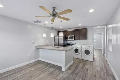 313 E Mitchell - Unit B Street, Arlington, TX 76010 - Photo 3