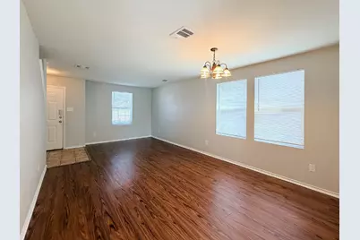 670 Horn Street, Crowley, TX 76036 - Photo 7
