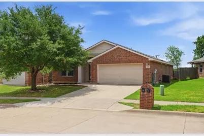 2665 Gardendale Drive, Fort Worth, TX 76120 - Photo 3