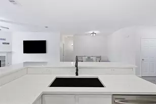 1002 Zachary Dr, Arlington, TX 76002 - Photo 13